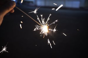 images/bbq-sparkler.jpg